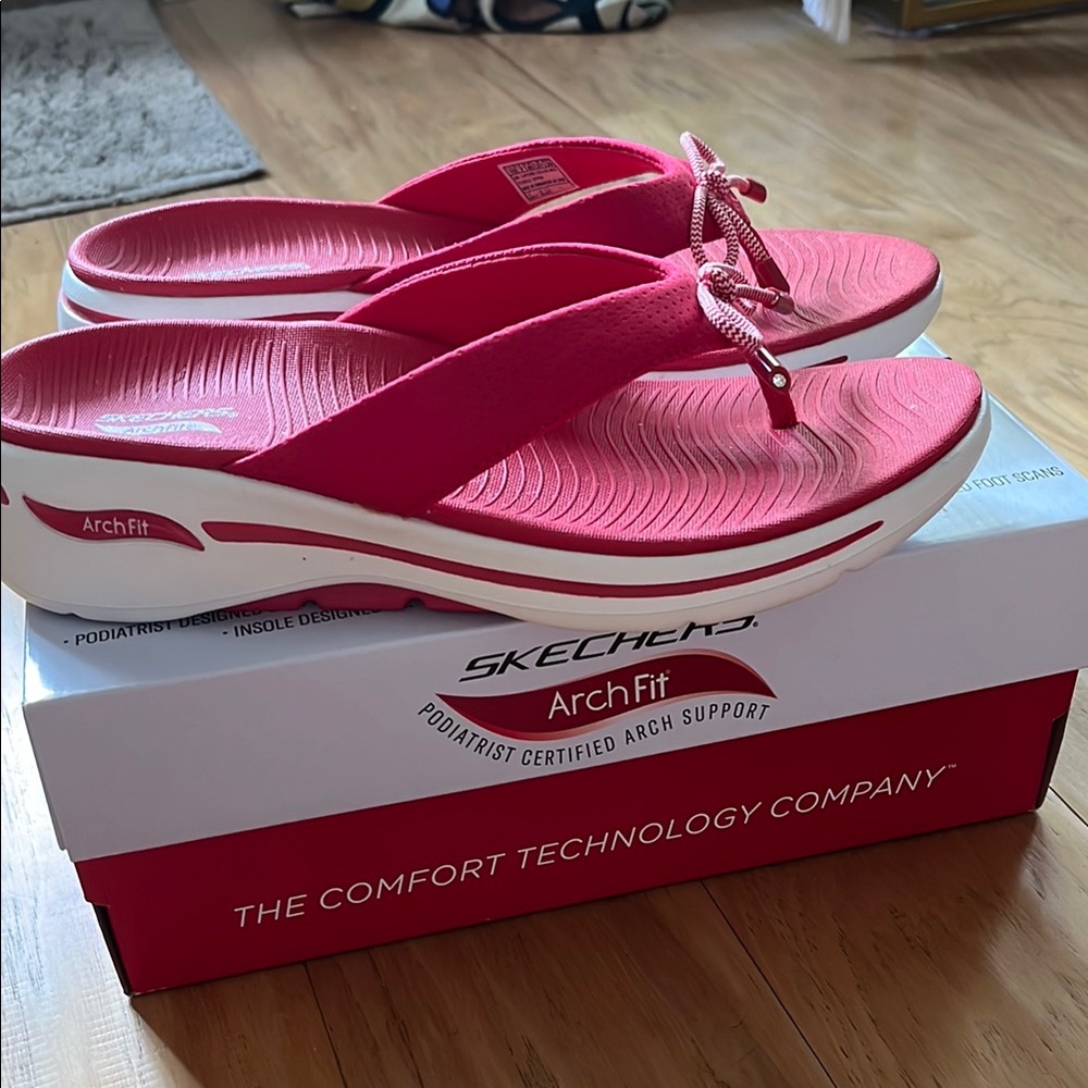Skechers White and Red Sandals with Comfort Technology